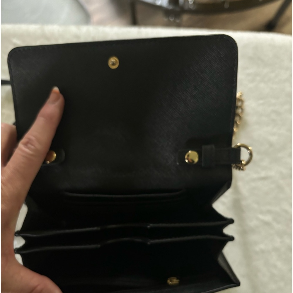Micheal Kors black cross body clutch